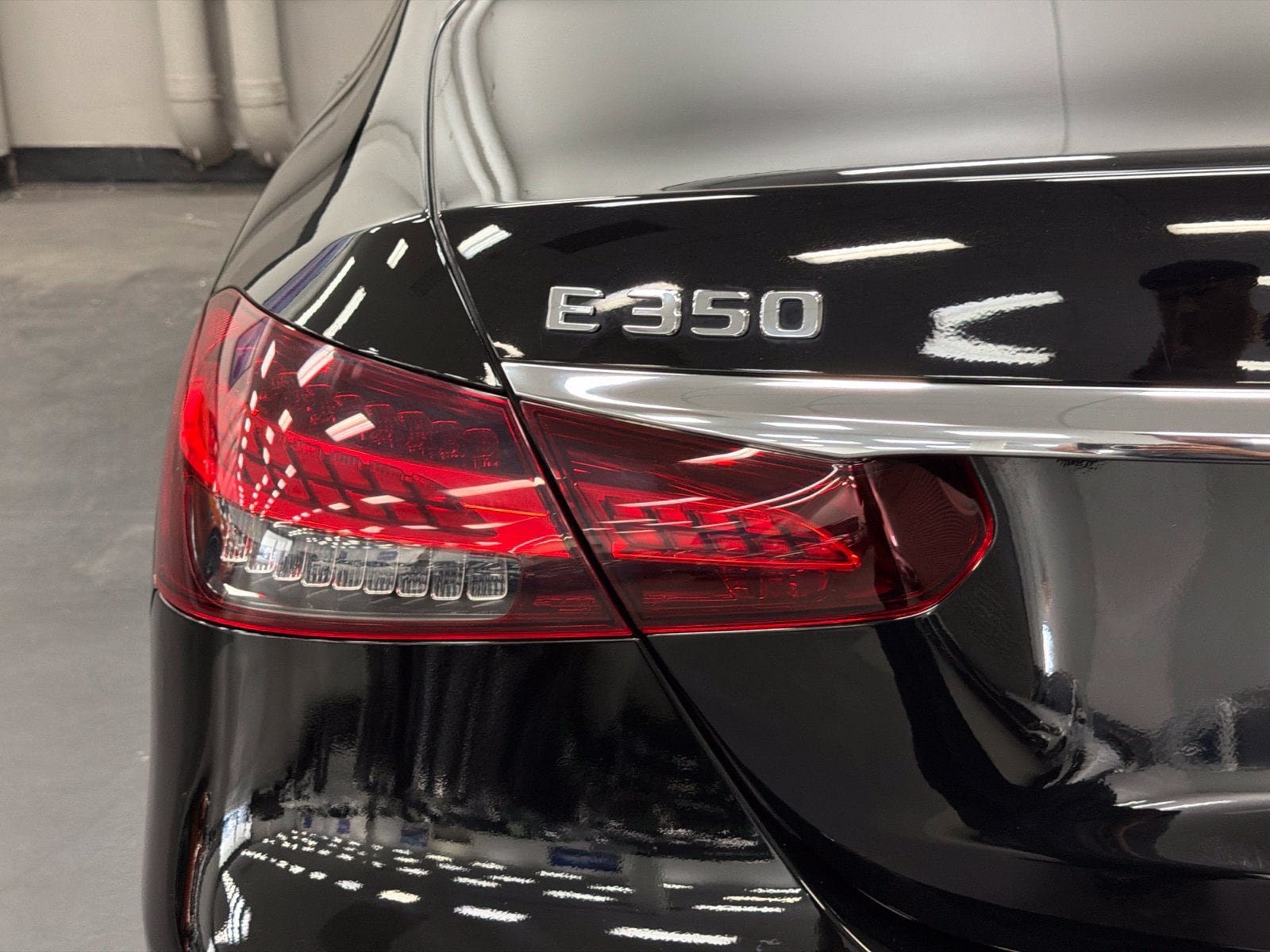 Used 2023 Mercedes-Benz E 350 4MATIC Sedan image 14