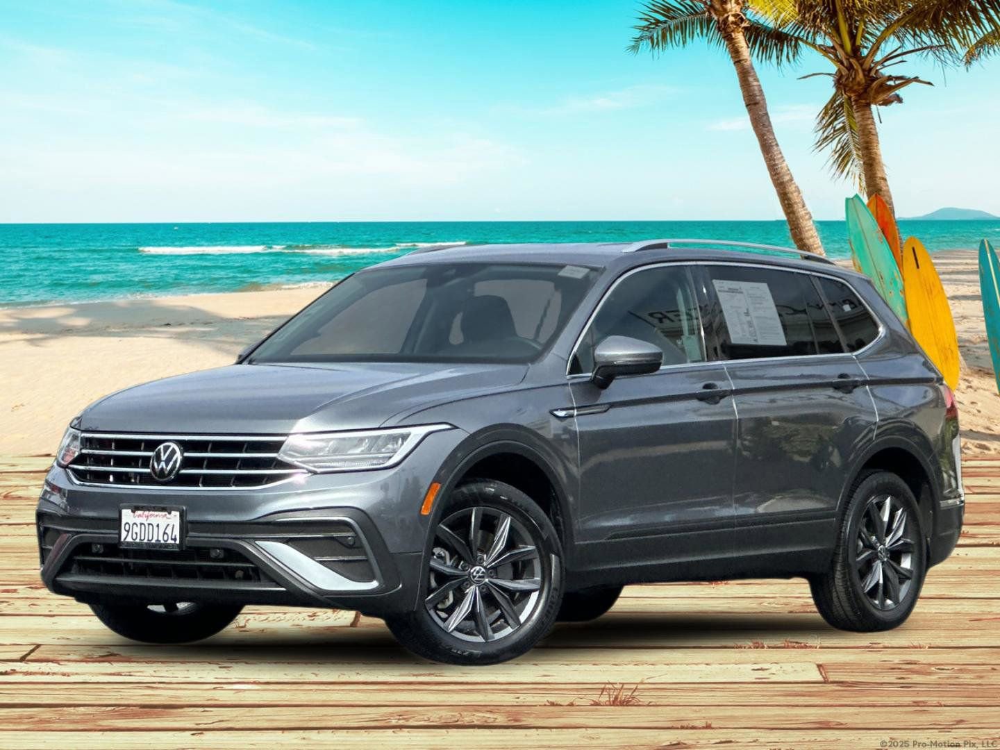 Used 2023 Volkswagen Tiguan SE FWD image 2