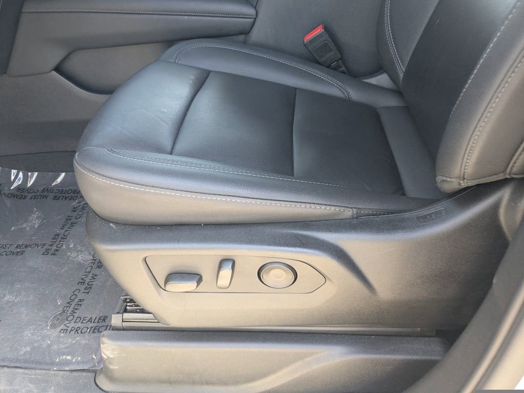 Certified 2025 Chevrolet Tahoe Z71 image 19