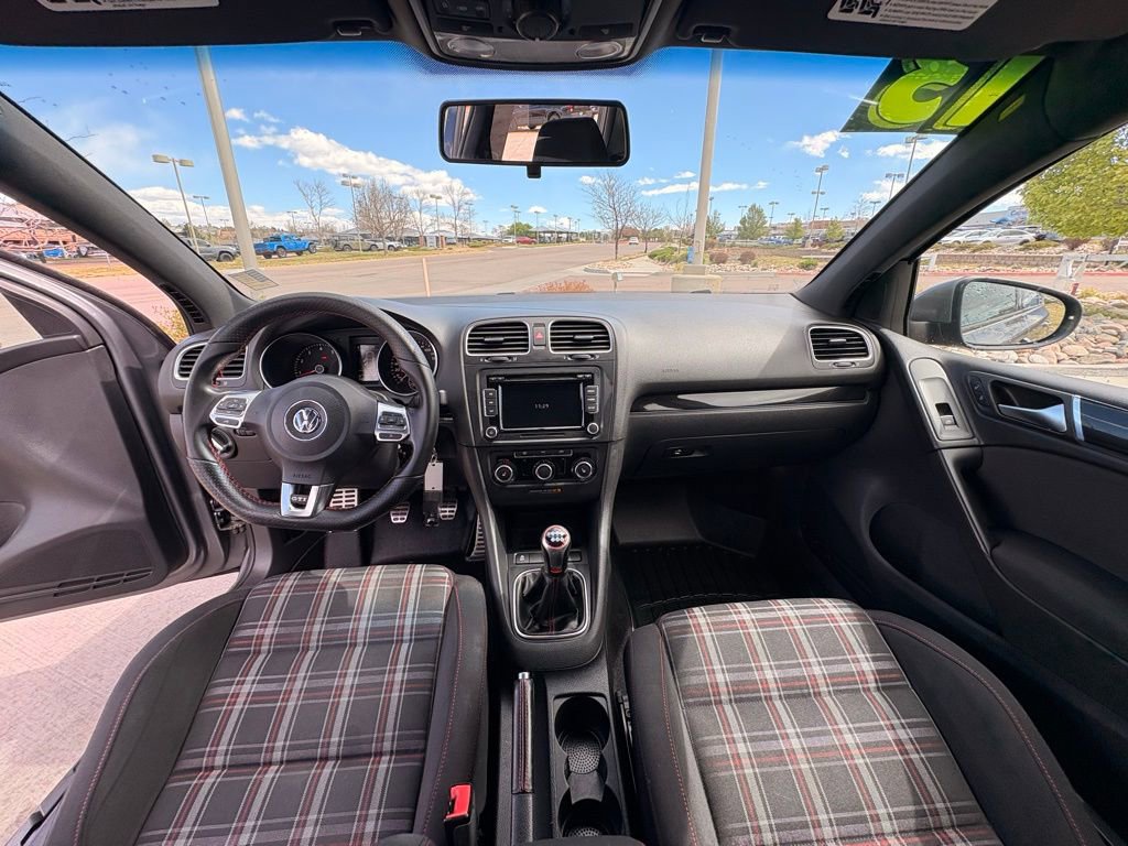 Used 2013 Volkswagen Golf 4-Door FWD image 12