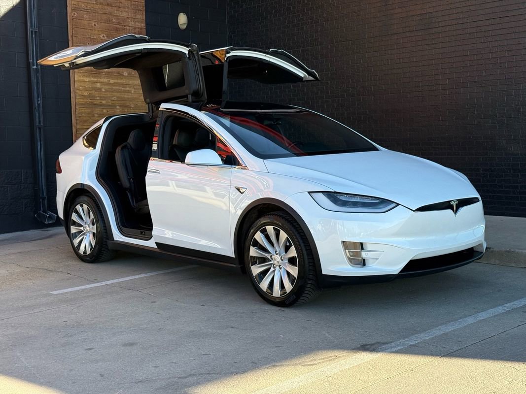 Used 2020 Tesla Model X Long Range image 16