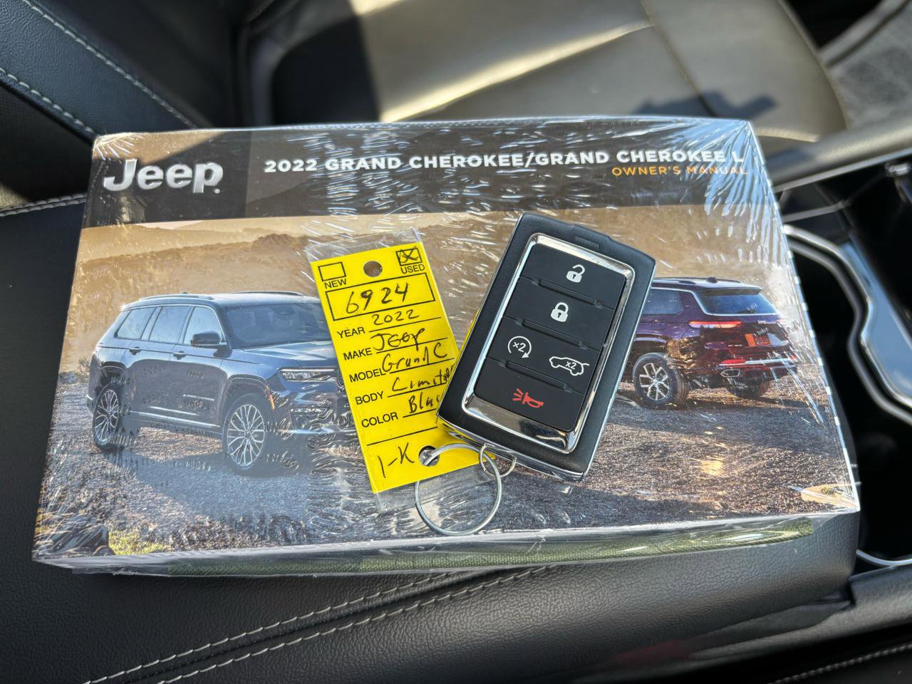 Used 2022 Jeep Grand Cherokee Limited 4xe image 36