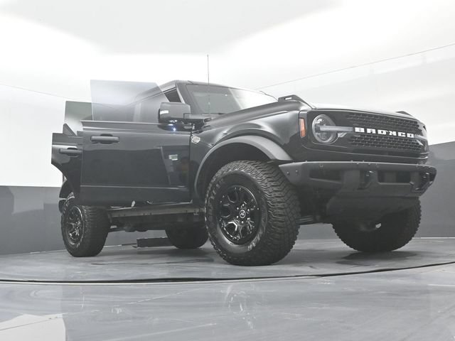 Certified 2024 Ford Bronco Wildtrak AWD/4WD image 32