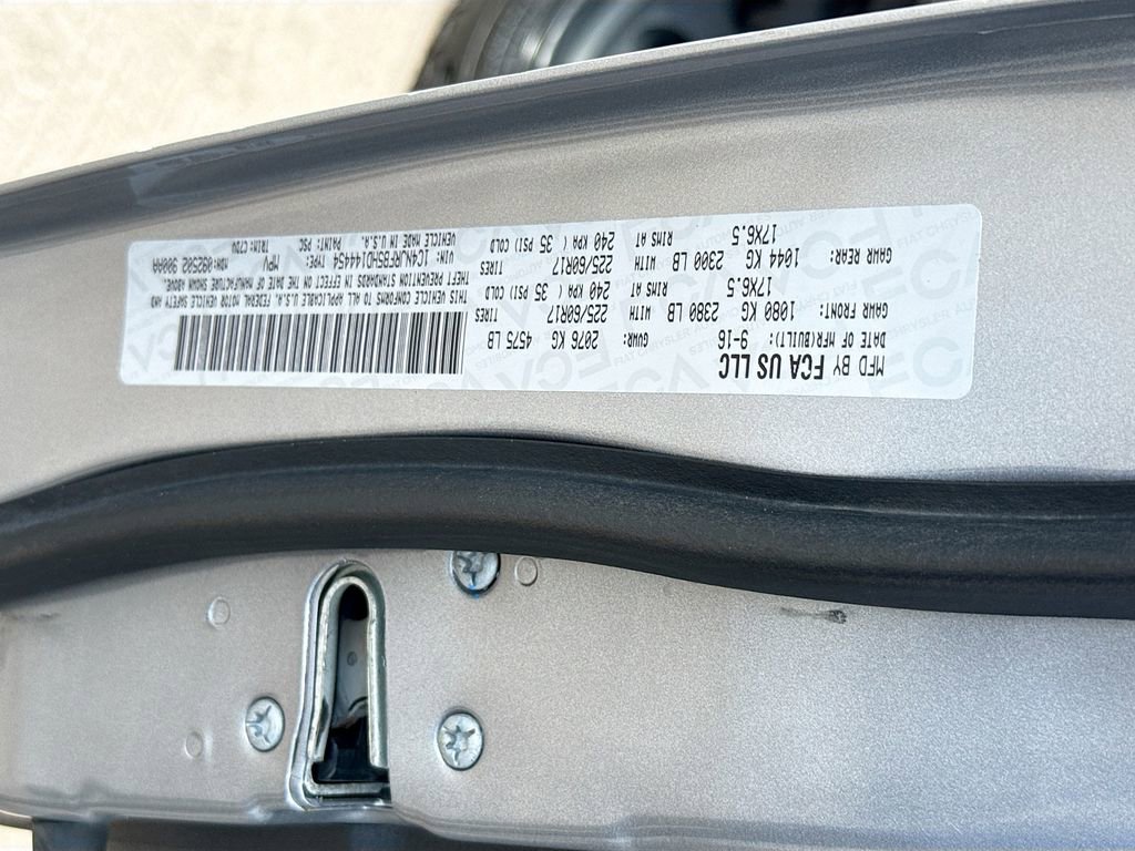 Used 2017 Jeep Patriot Latitude AWD/4WD image 34