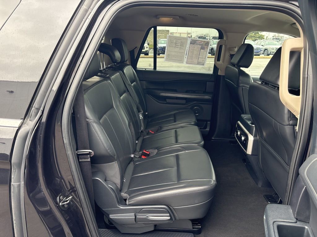 Used 2024 Ford Expedition Max XLT image 11