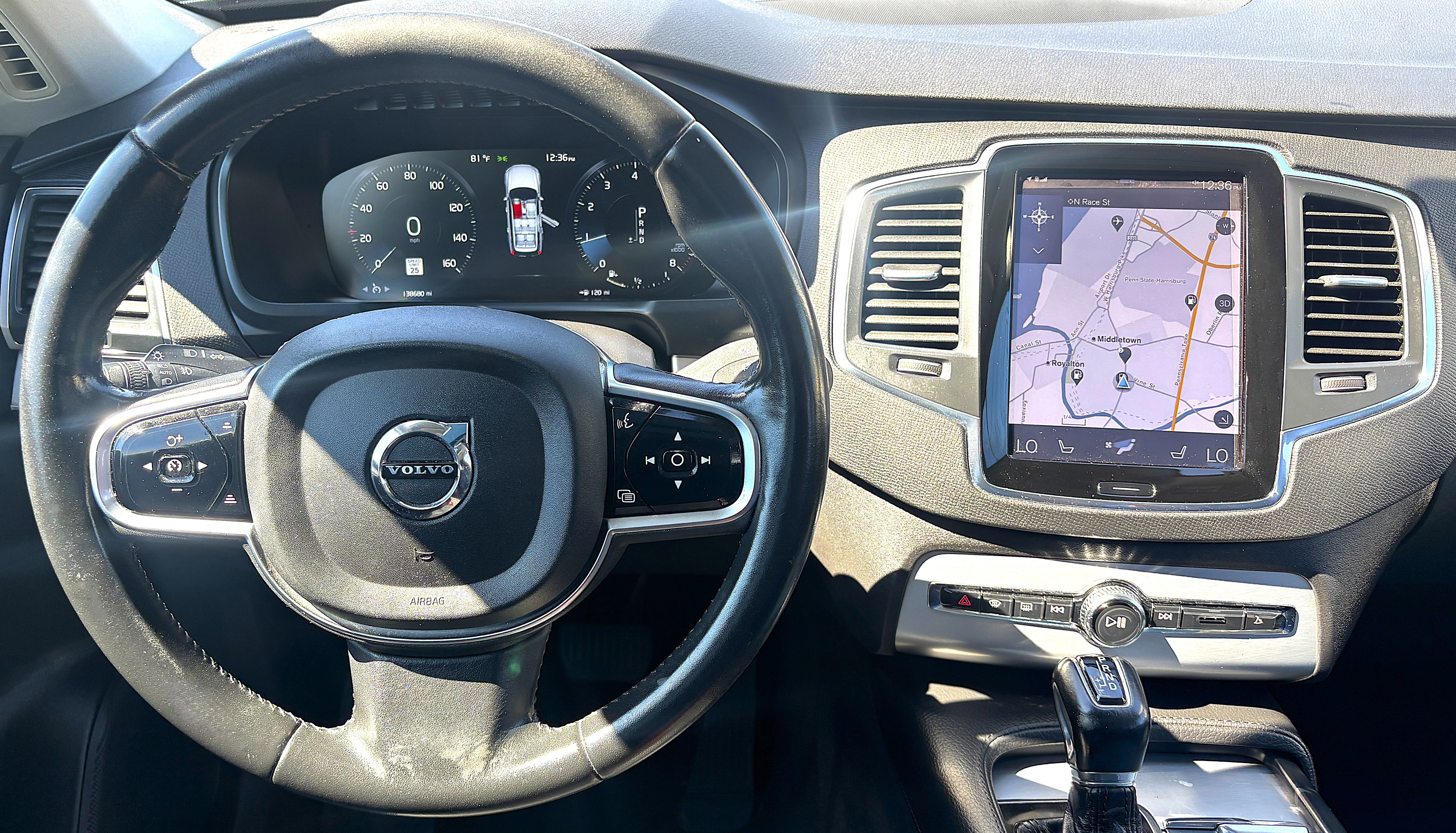 Used 2016 Volvo XC90 T6 Momentum image 12