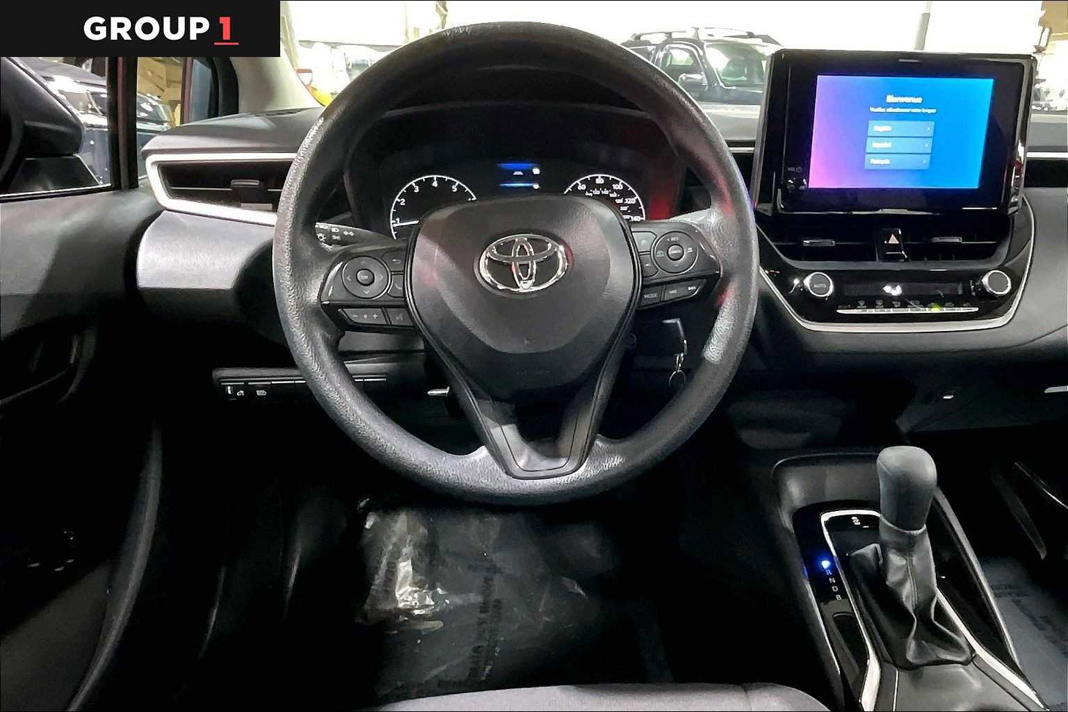 Certified 2025 Toyota Corolla LE image 5