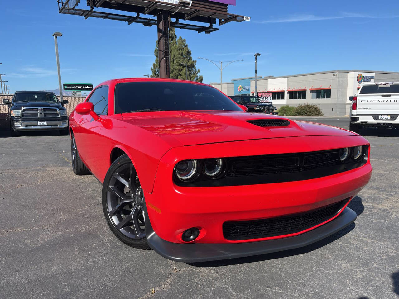 Used 2020 Dodge Challenger R/T w/ Blacktop Package image 2