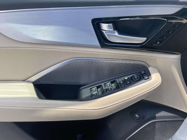 Used 2023 Acura MDX SH-AWD w/ Technology Package image 22