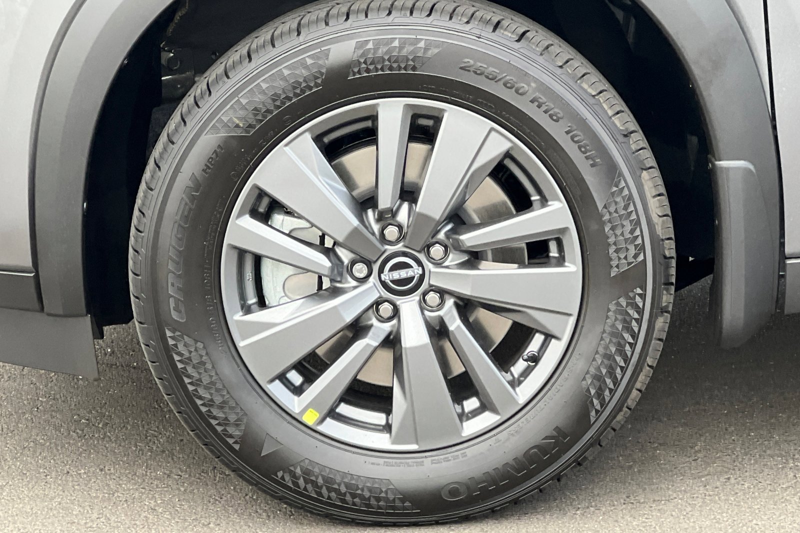 New 2025 Nissan Pathfinder SV w/ SV Premium Package image 32