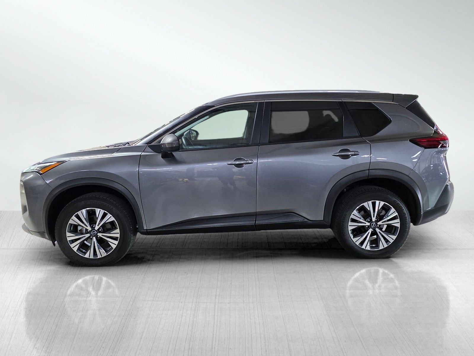 Used 2023 Nissan Rogue SV w/ SV Premium B Package AWD/4WD image 4
