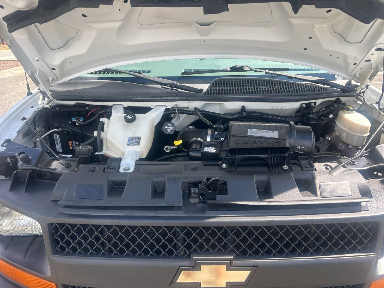 Used 2017 Chevrolet Express 2500 RWD image 18