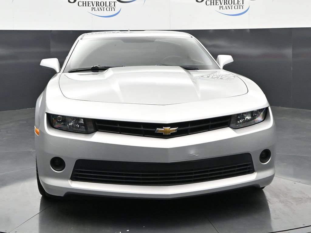 Used 2015 Chevrolet Camaro LT RWD image 2