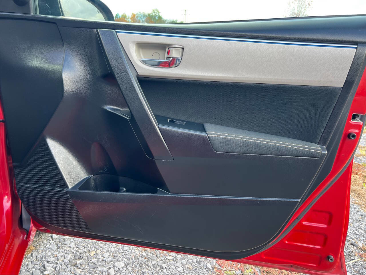 Used 2014 Toyota Corolla image 19