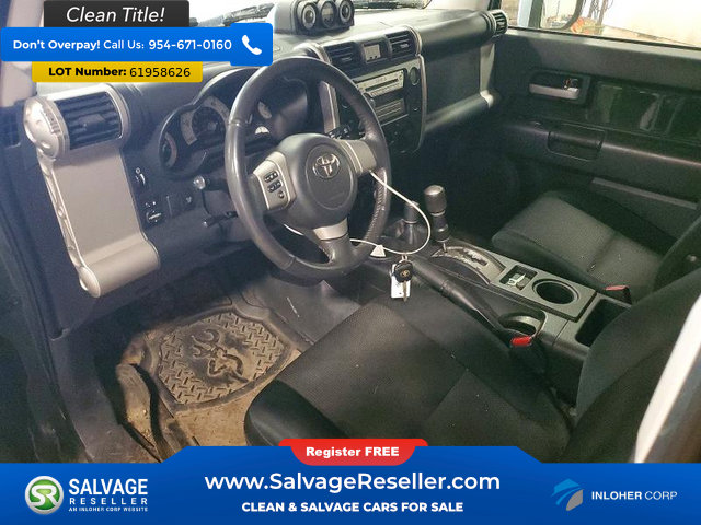 Used 2010 Toyota FJ Cruiser 4WD image 11