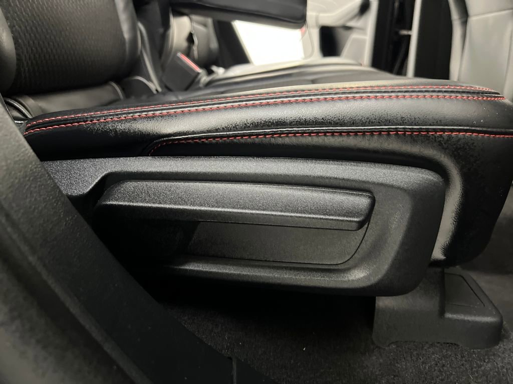 Used 2025 Ford Escape ST-Line image 18