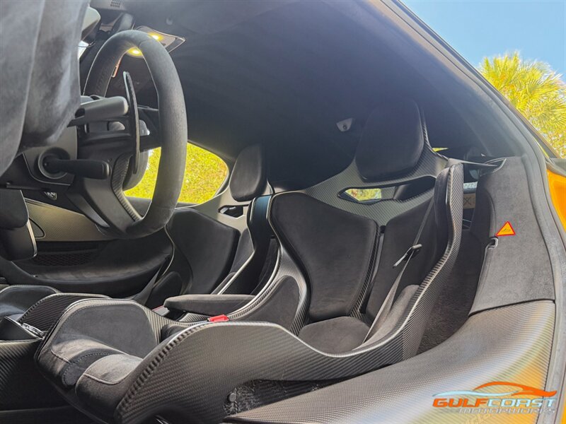 Used 2019 McLaren 600LT RWD image 25