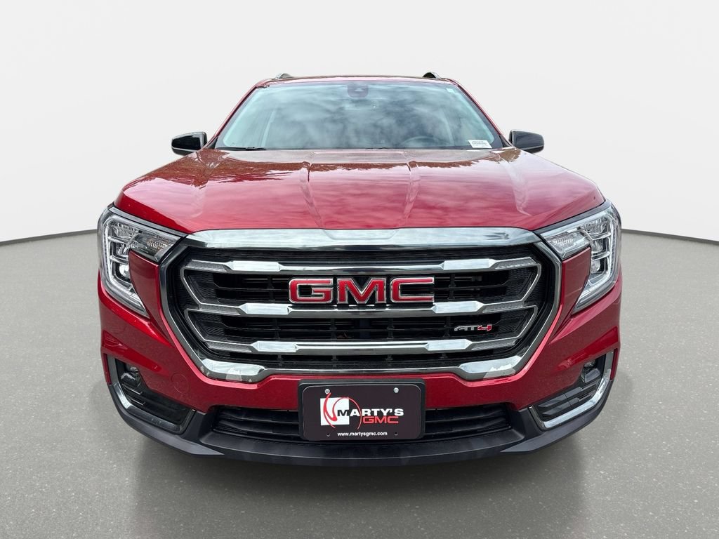 Used 2024 GMC Terrain AT4 AWD/4WD image 8