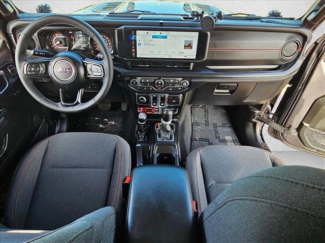 Used 2025 Jeep Wrangler Rubicon w/ Convenience Group image 16