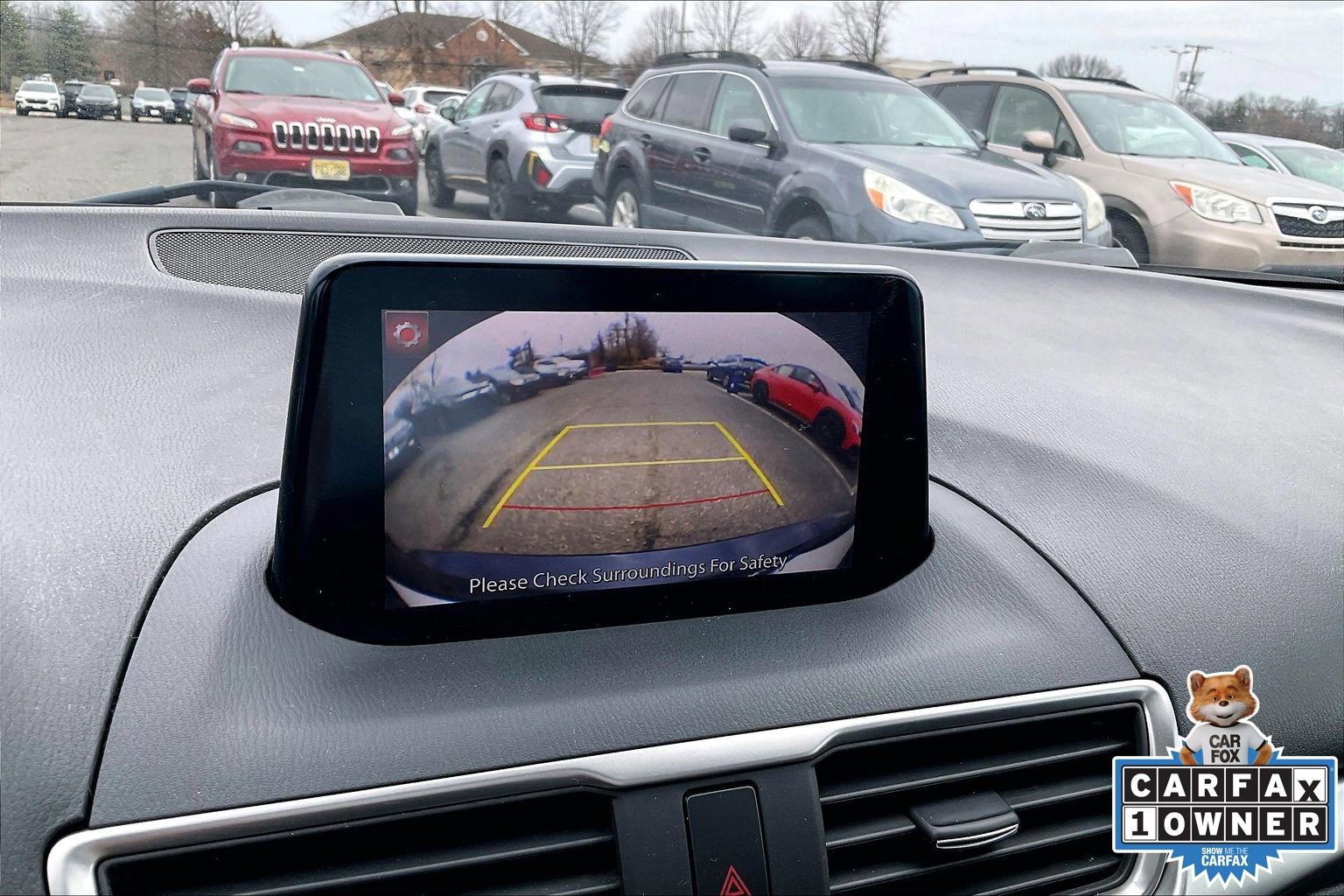 Used 2018 MAZDA MAZDA3 Sport w/ Preferred Equipment Package image 29