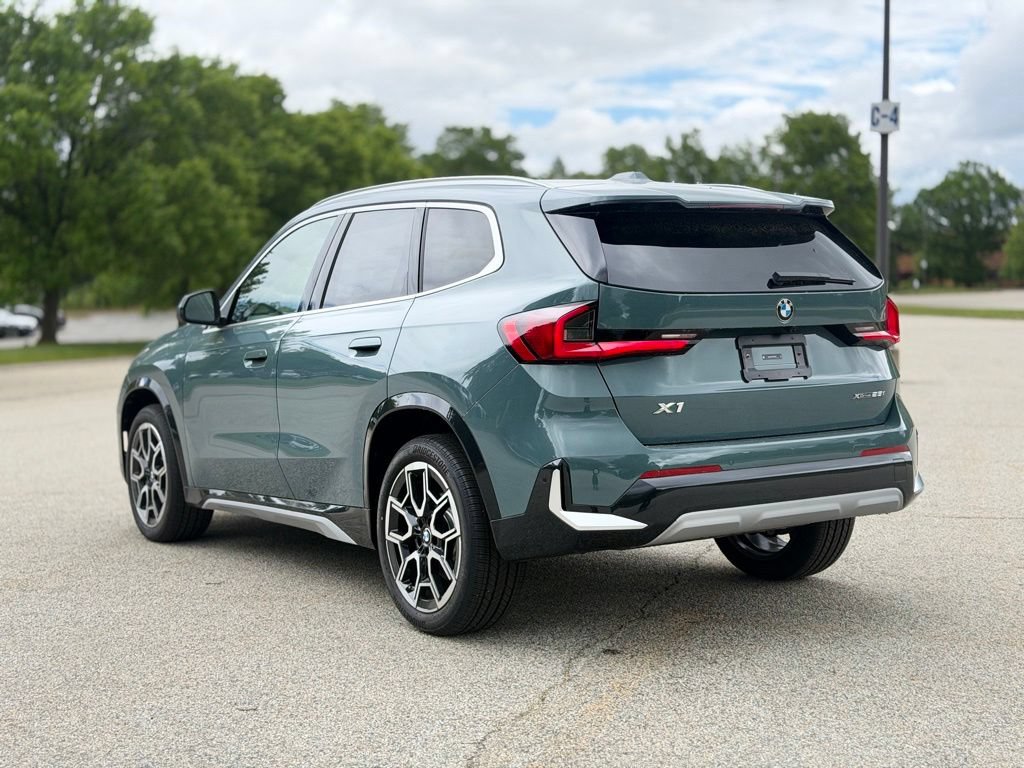 New 2026 BMW X1 xDrive28i w/ Technology Package AWD/4WD image 4