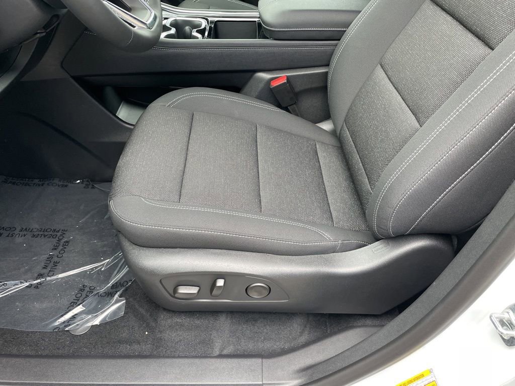 New 2026 Chevrolet Traverse LT w/ Driver Confidence Package image 8