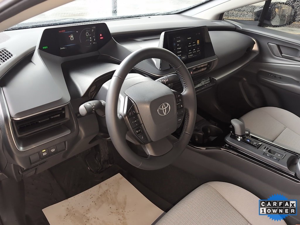 Used 2025 Toyota Prius LE image 15