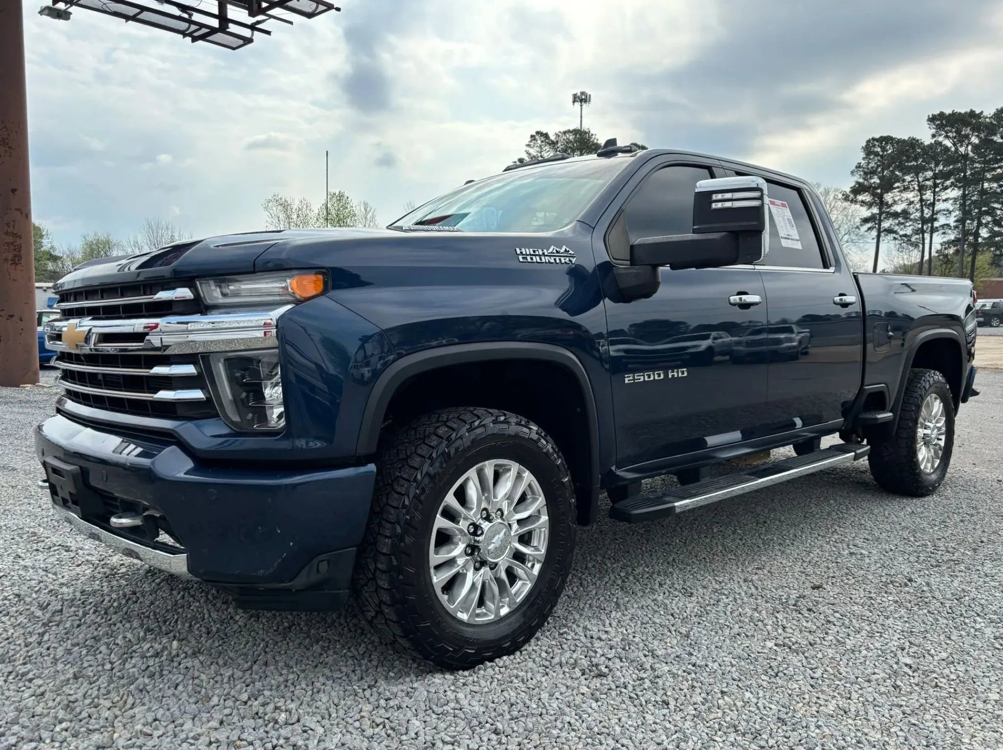 Used 2020 Chevrolet Silverado 2500 High Country image 3