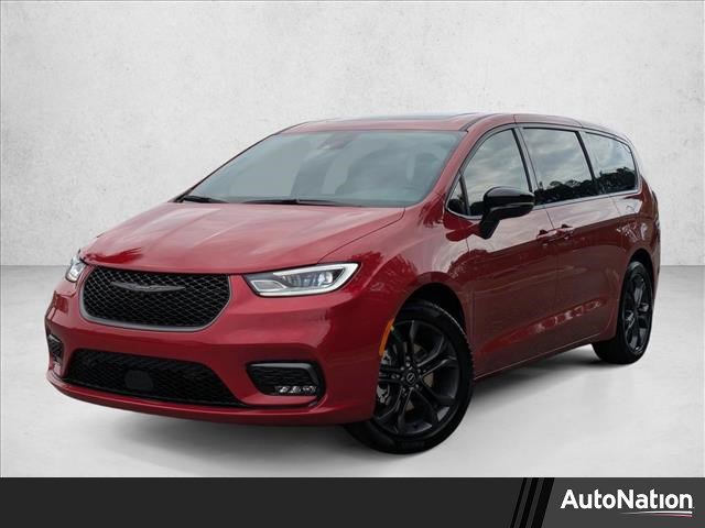 New 2026 Chrysler Pacifica Select