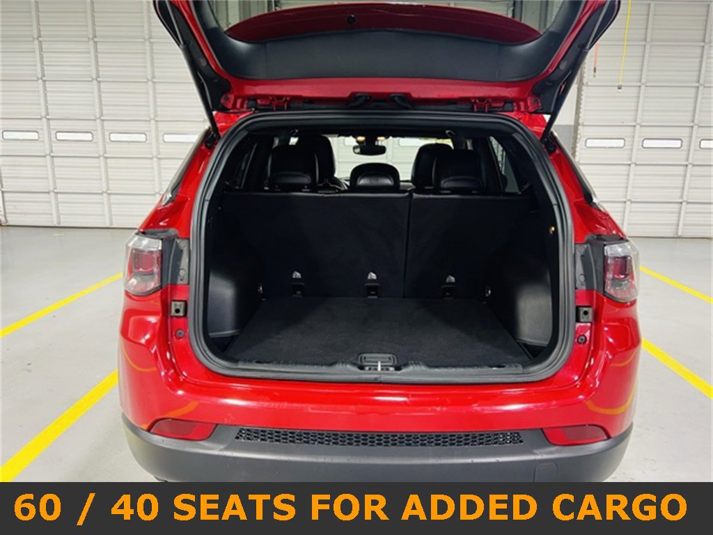 Used 2024 Jeep Compass Latitude image 9