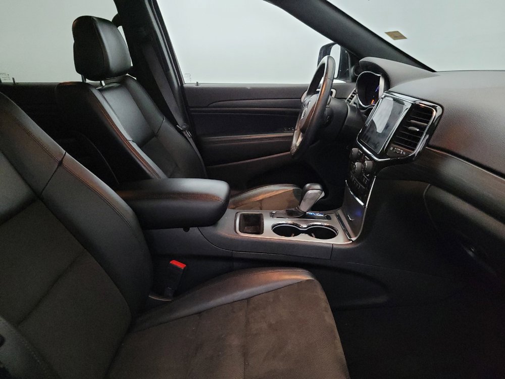 Used 2021 Jeep Grand Cherokee Laredo X image 21