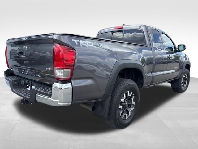 Used 2017 Toyota Tacoma TRD Off-Road w/ Tow Package image 6