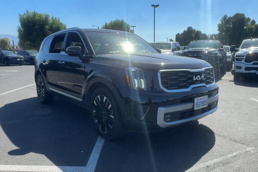 Used 2023 Kia Telluride SX FWD image 3