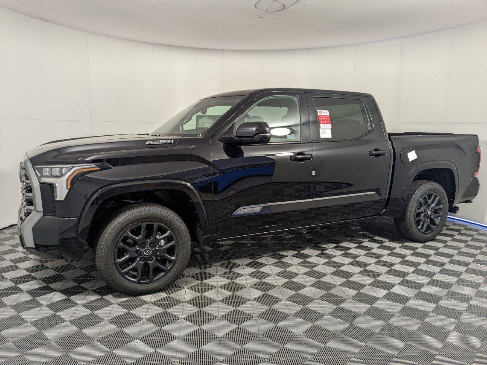 New 2025 Toyota Tundra Platinum video 2