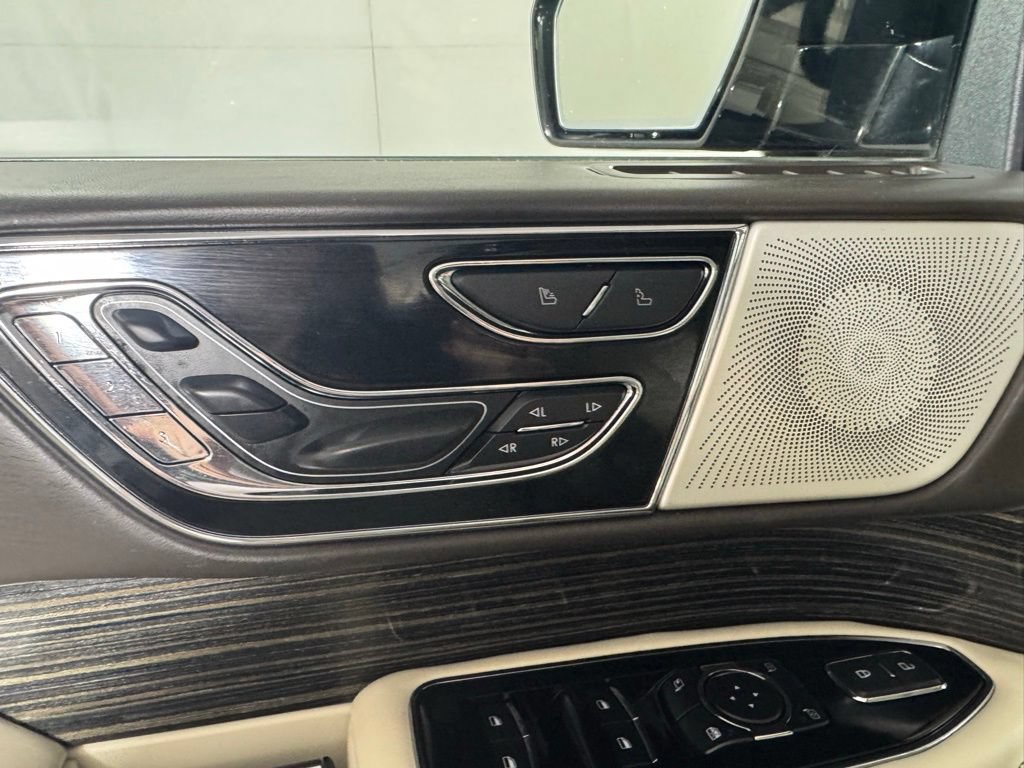 Certified 2023 Lincoln Navigator L Black Label AWD/4WD image 28