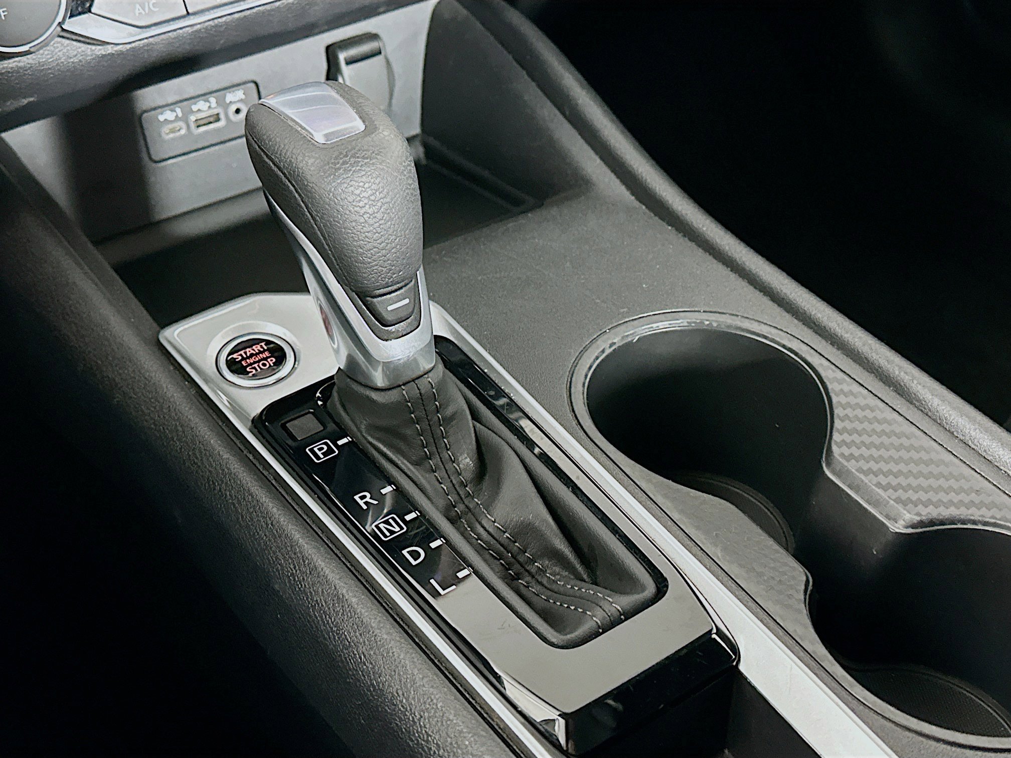 Used 2025 Nissan Altima 2.5 SV image 24