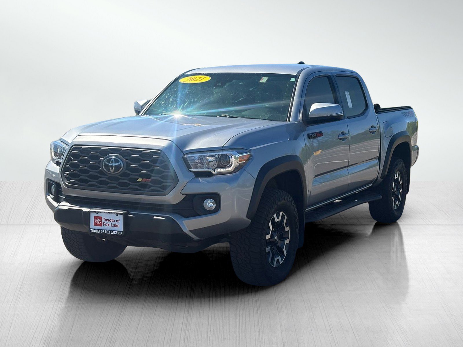 Used 2021 Toyota Tacoma TRD Off-Road w/ Technology Package AWD/4WD image 3
