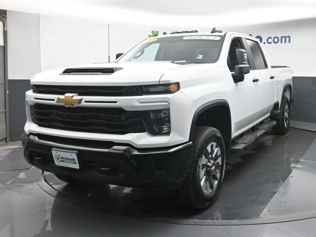 Used 2025 Chevrolet Silverado 2500 Custom w/ Custom Value Package image 16