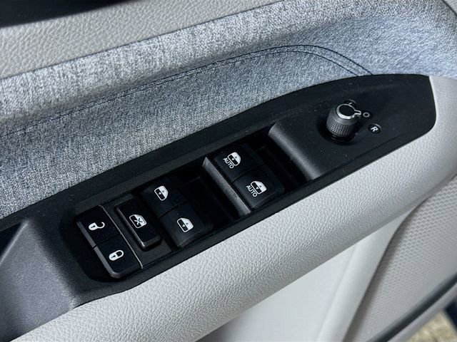 Used 2022 Jeep Compass Latitude image 17