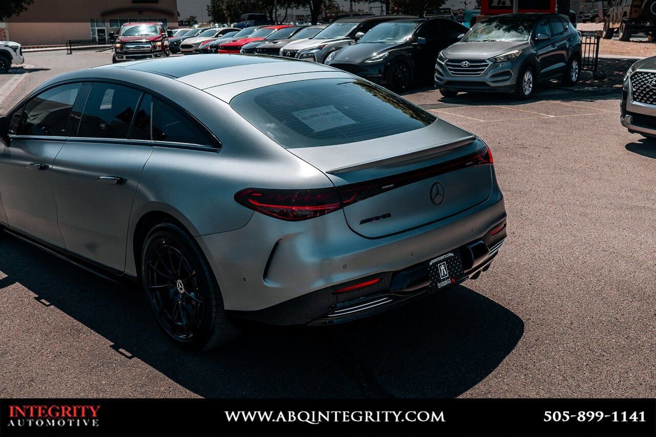 Used 2022 Mercedes-Benz EQS 580 4MATIC Sedan image 12