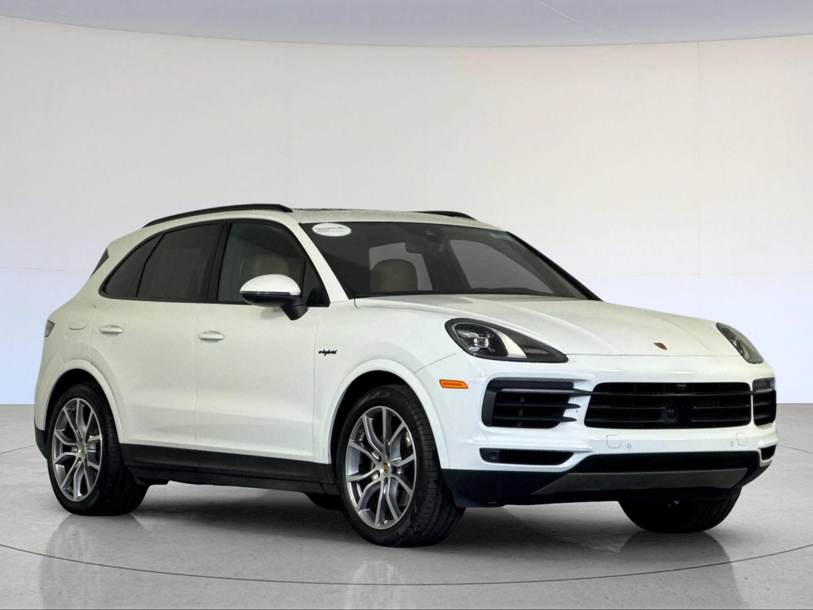 Certified 2022 Porsche Cayenne E-Hybrid AWD/4WD image 10