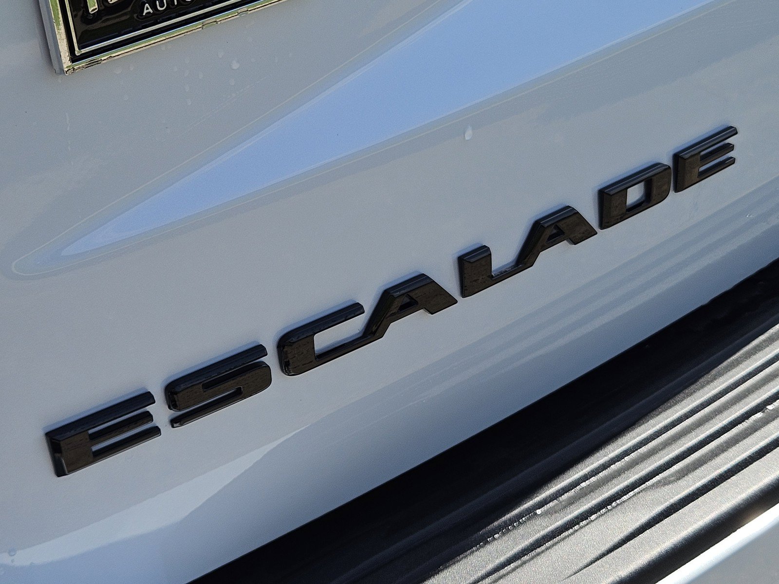New 2026 Cadillac Escalade Platinum Sport w/ LPO, ONYX Package AWD/4WD image 8