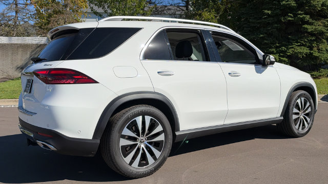 Certified 2025 Mercedes-Benz GLE 350 4MATIC image 4