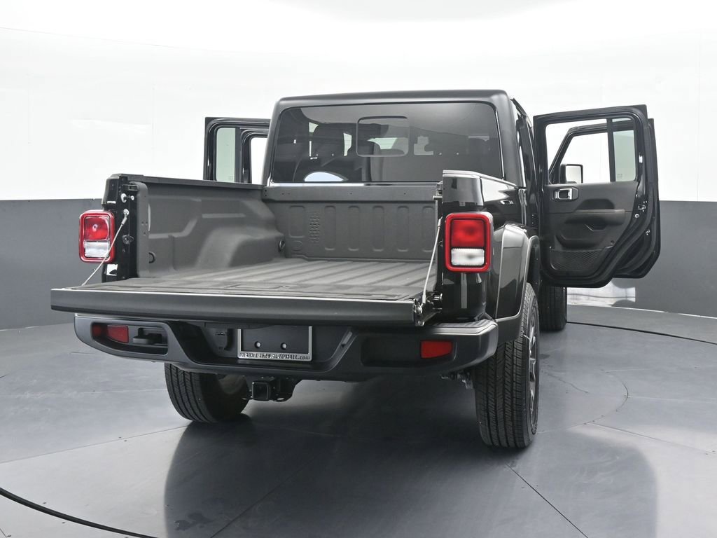 Used 2024 Jeep Gladiator Sport w/ Premium Package image 74