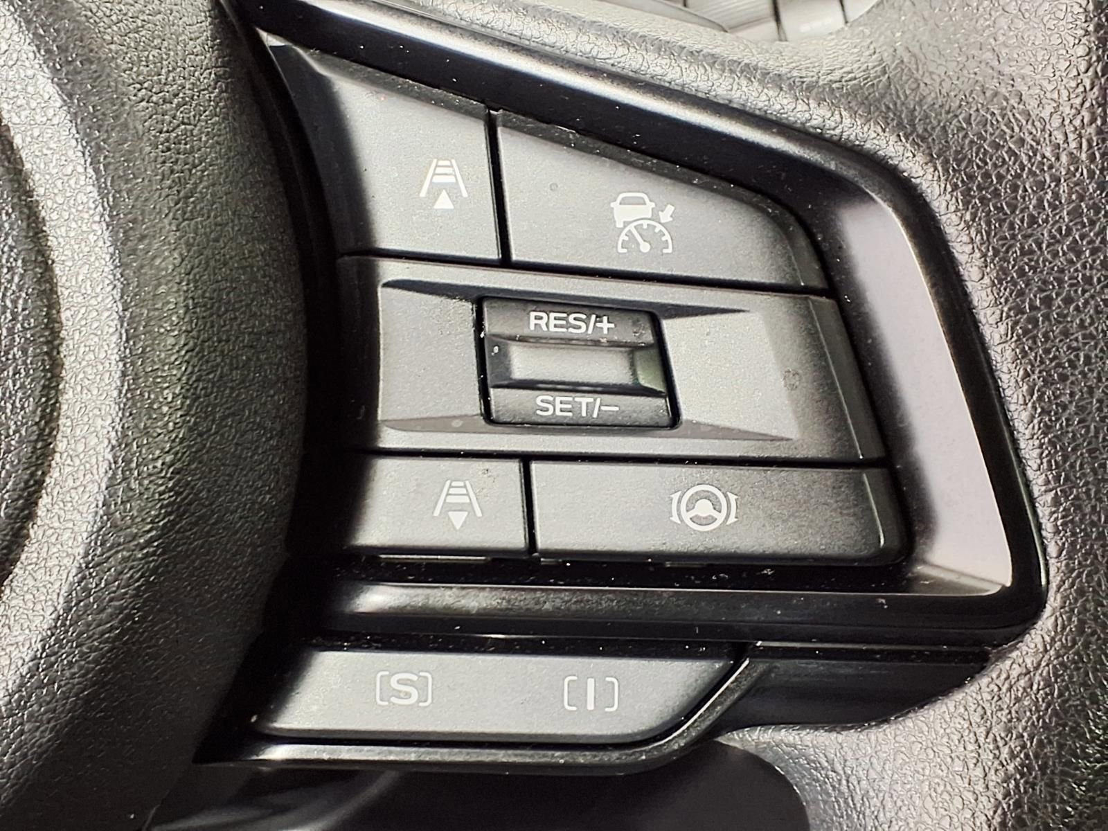 Used 2024 Subaru Crosstrek 2.0i Premium AWD/4WD image 17