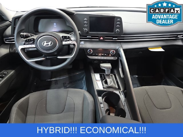 Used 2026 Hyundai Elantra Hybrid FWD image 9