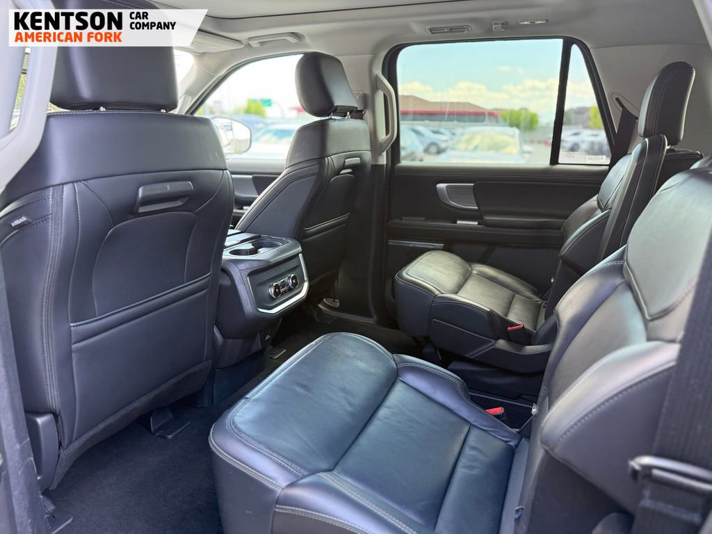 Used 2025 Ford Expedition Max Platinum image 36