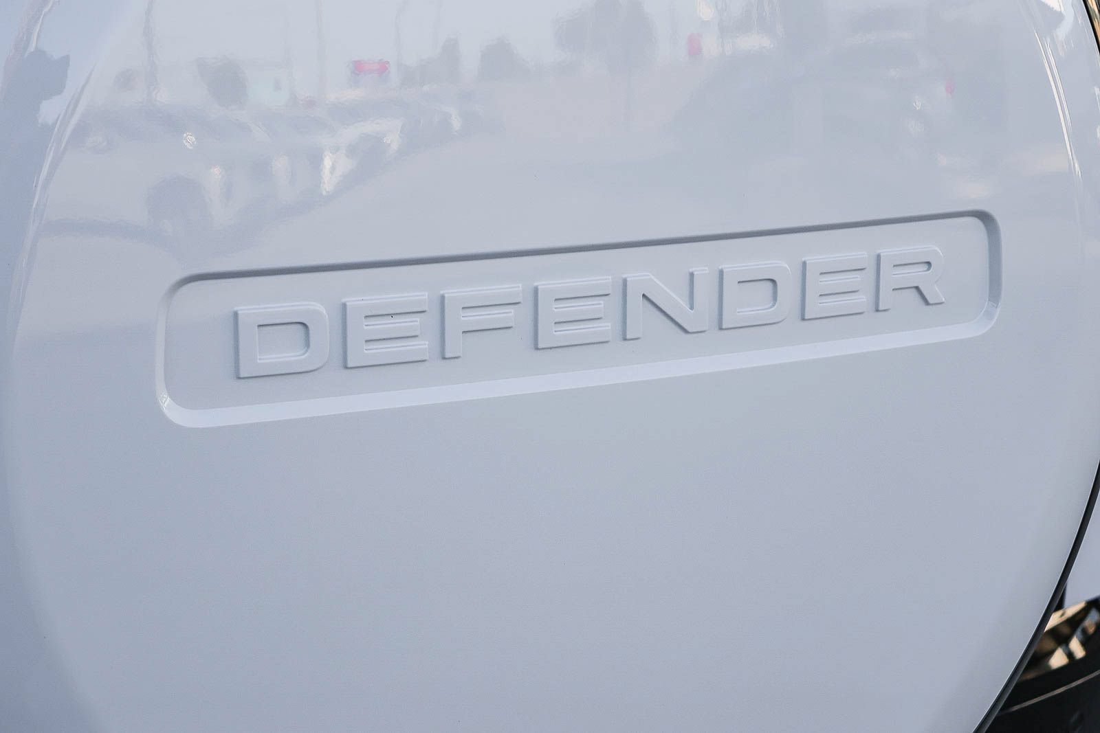 New 2026 Land Rover Defender 130 X-Dynamic SE AWD/4WD image 12