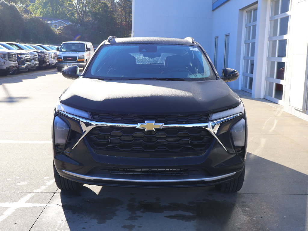 New 2026 Chevrolet Trax LT w/ Driver Confidence Package FWD image 5