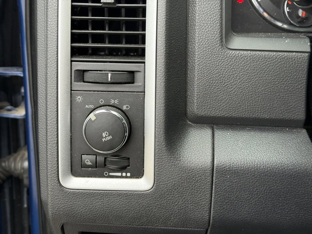 Used 2011 RAM 1500 Sport w/ Sport Premium Group image 19